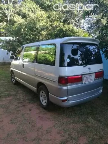 Toyota Regius Año 1998 — foto 6