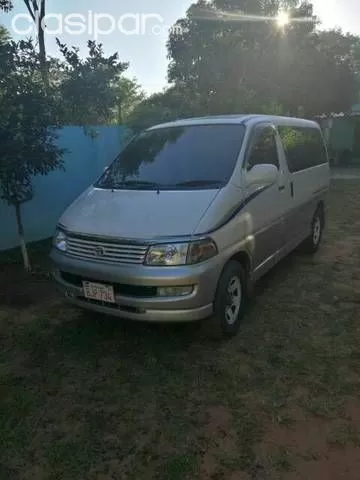Toyota Regius Año 1998 — foto 8