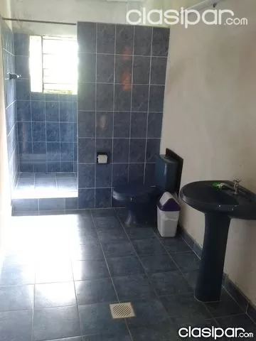 Vendo en Itaugua 1 Tinglado Deposito Cerrado y 1Casa junto — foto 3