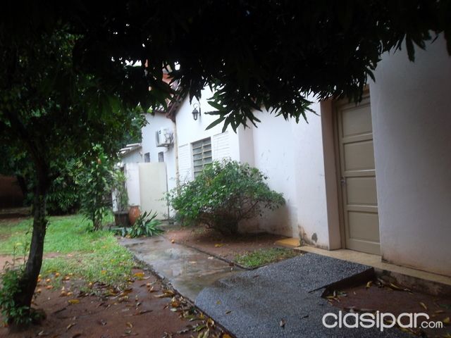 Casa con baldio — foto 2