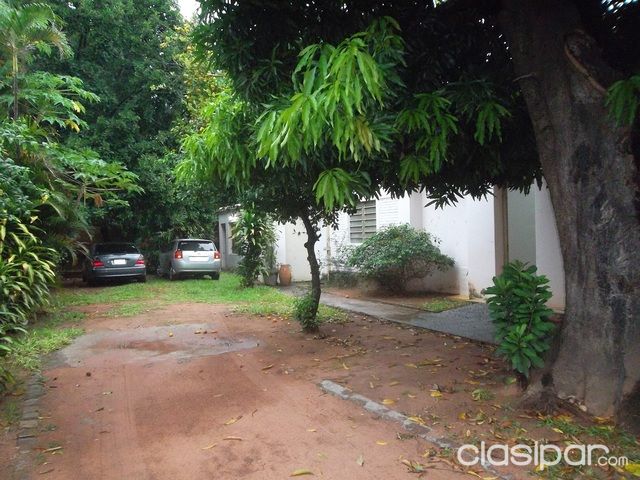 Casa con baldio — foto 3