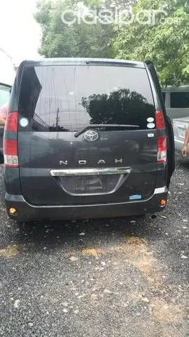 Toyota Noah 2003 — foto 5