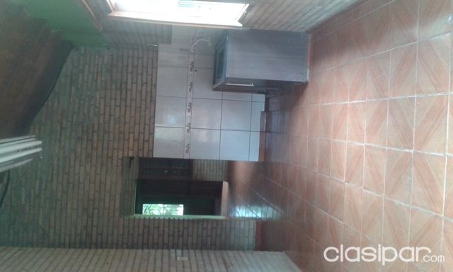 hermosa casa en km 8 acaray cerca de la UNE — foto 3