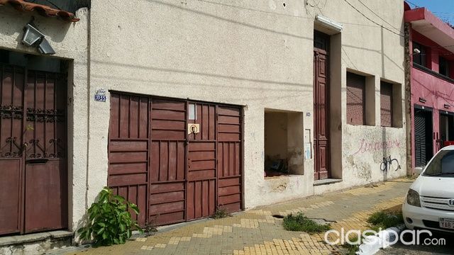 VENDO casa antigua, zona puerto de asunción — foto 2