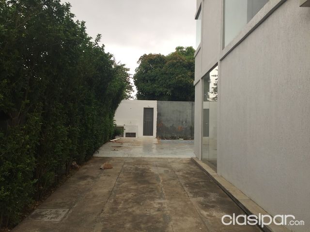 SHOWROOM EN STMA. TRINIDAD — foto 2