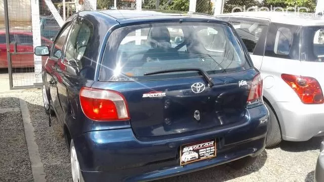 Toyota Vitz 2001 - foto 2