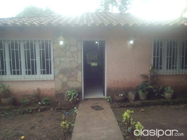 Alquilo Casa Caacupe barrio Loma Guasu — foto 2