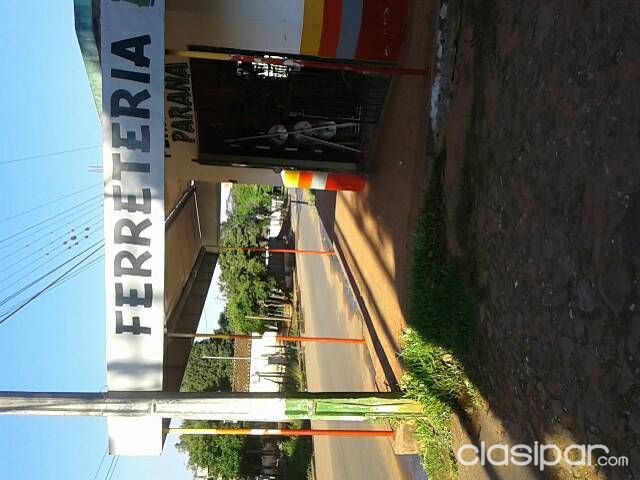 Casa en san Lorenzo con ferretería — foto 2