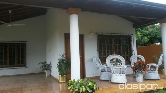 Vendo Hermosa Casa Quinta en Luque - Villa Policial a pasos de la comisaria y a dos cuadras de la escuela policial — foto 2