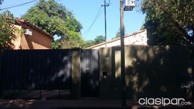 Vendo Hermosa casa en San Lorenzo a pasos de la falcultad de Veterinarias, de senacsa y de Salenma, a una cuadra de la ruta Mcal. — foto 3