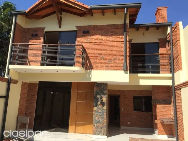 Vendo Duplex Barrio Manorá a 2 cuadras de Avda España y 2 de Sacramento. — foto 2