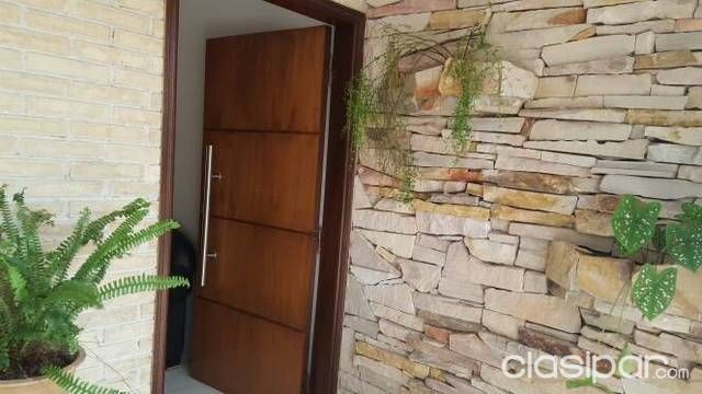 VENDO HERMOSA CASA ZONA AVDA. PERON — foto 2