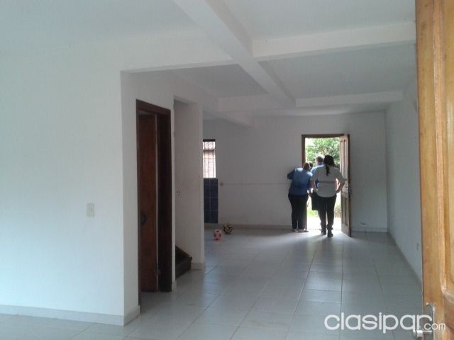 HERMOSO Y AMPLIO DEPLEX ZONA PARMALAT SAN LORENZO — foto 3