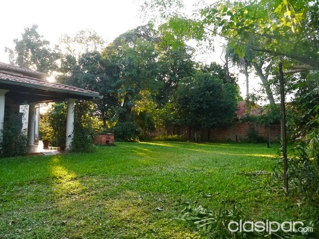 Amplia Recidencia Fndo Zona Norte 1200m2 de terreno — foto 2