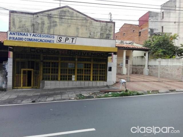 Salon Comercial Con Vivienda Y Deposito — foto 3