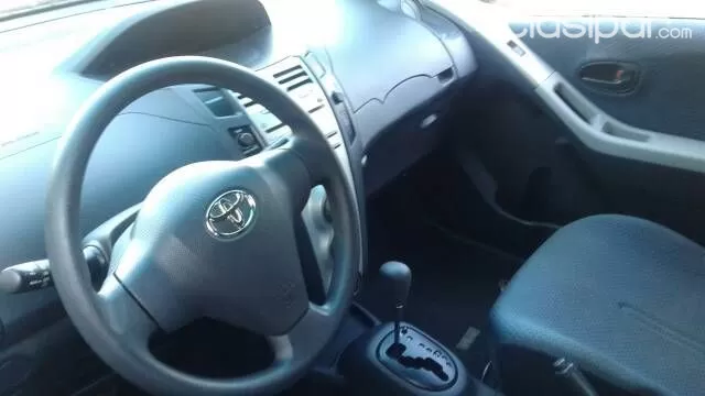 Toyota Vitz 2005 - foto 2