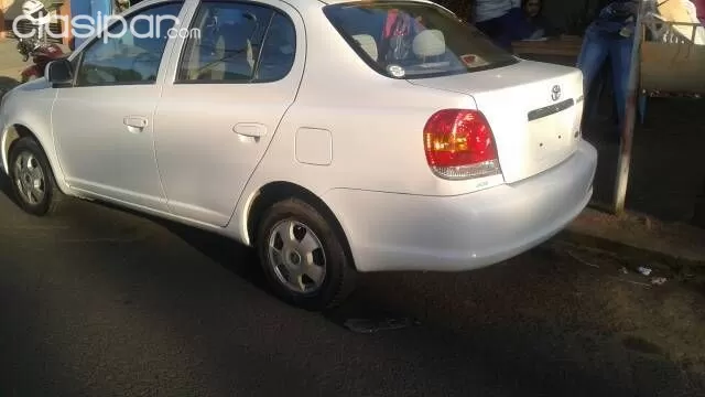Toyota Platz 2004 - foto 3