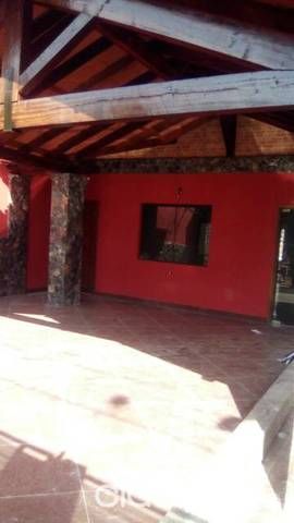 Vendo Fina y amplia Residencia en Ñemby. — foto 3