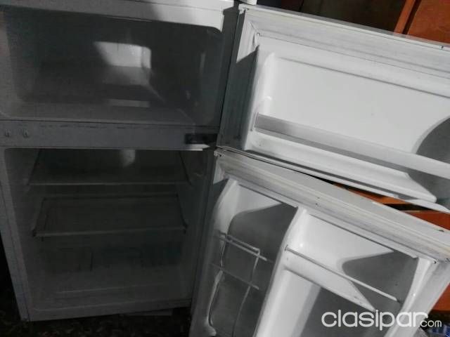 Vendo Heladera para oficina — foto 3