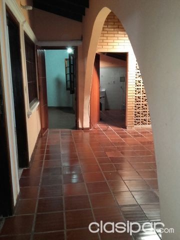 Departamento planta baja cuenta detrás de supermercado los jardines — foto 3