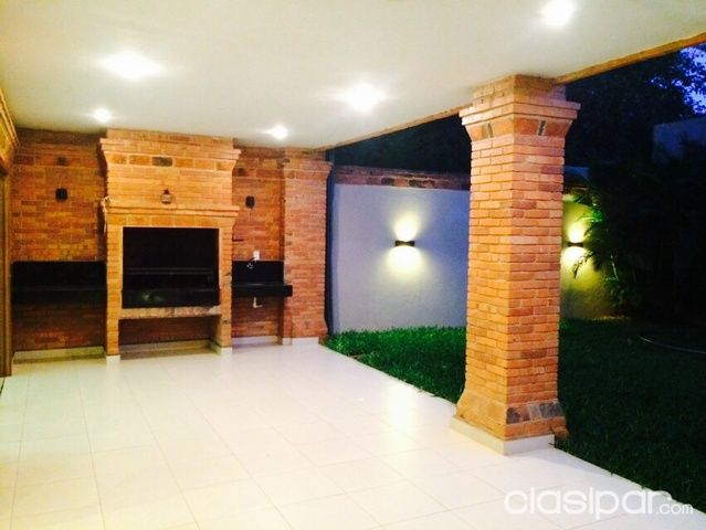 Hermosa y Lujosa casa Barrio Ykua Sati a pasos del SHOPPING DEL SOL y el PASEO LA GALERIA — foto 2