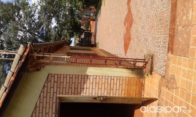 casa totalmente amurallado en km 8 acaray cerca de la UNE — foto 2
