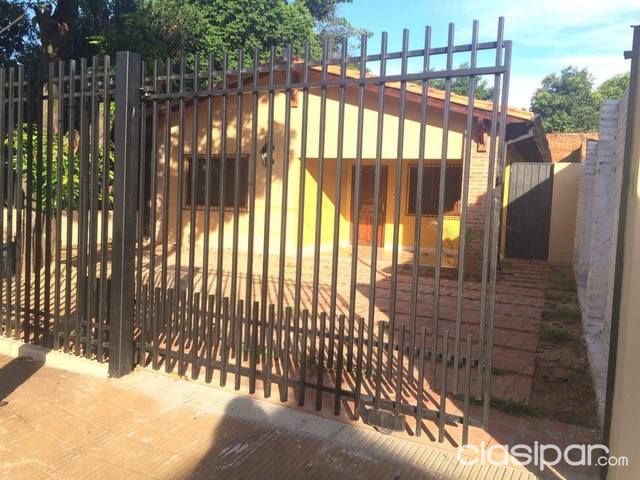 VENDO HERMOSA CASA EN FERNANDO ZONA SUR A MEDIA CUADRA DEL ASFALTO, A PASOS DEL CAMPUS UNIVERSITARIO U.N.A. — foto 2