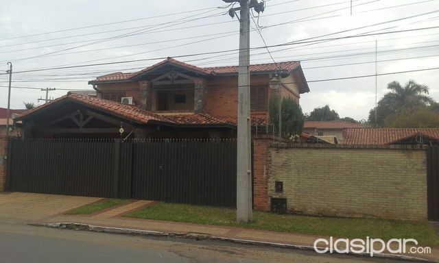 HERMOSA RESIDENCIA — foto 3