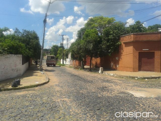 INMUEBLE EN ESQ. IDEAL PARA DUPLEX — foto 2