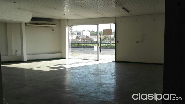 zona grupo habitacional aeropuerto amplio salon comercial ideal ´para negocios u oficinas sAvda M.LInch — foto 3