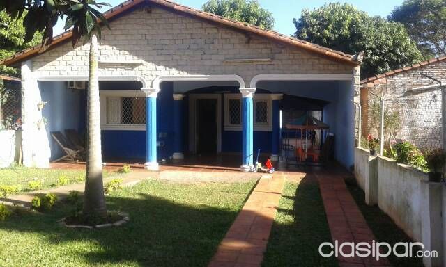 vendo hermosa casa cn piscina en san lorenzo villa industrial a cinco cuadras de super lety a pasitos del centro.. — foto 2