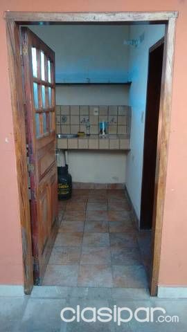 En Lambaré Bo San Isidro. Habitación grande 4x4 cBaño y Cocina. — foto 2
