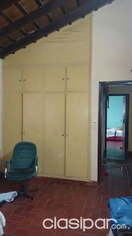 Confortable, amplia casa en Lambare. — foto 3