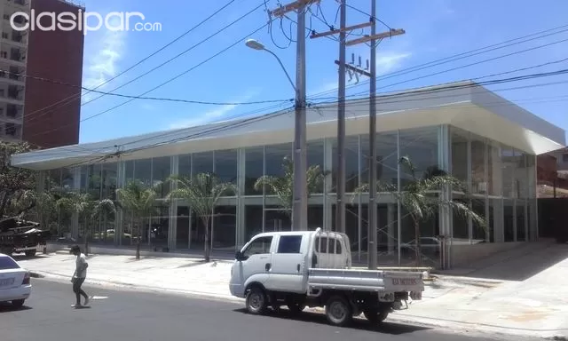 ESQUINA: Salón nuevo, 30 m fachada, BRASILCOLOMBIA, 320 m2- (12 LOCAL) — foto 3