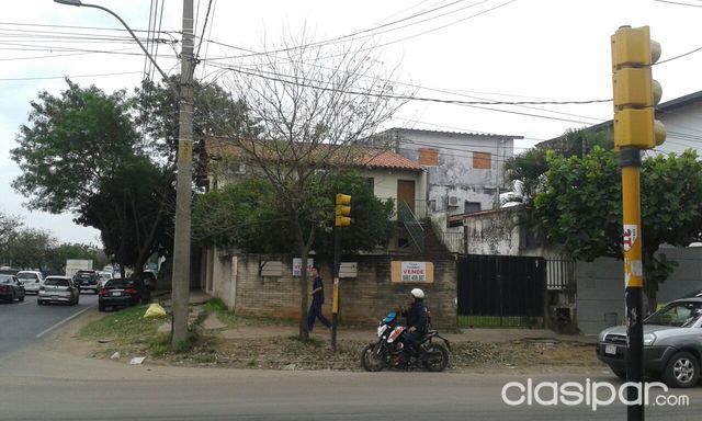 VENDO CASA SOBRE MADAME LYNCH — foto 3