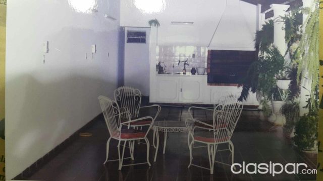 Vendo Casa en el barrio BERNARDINO CABALLERO — foto 3