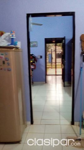 Remato una hermosa Casa en Ñemby Brrio las mercedes — foto 3