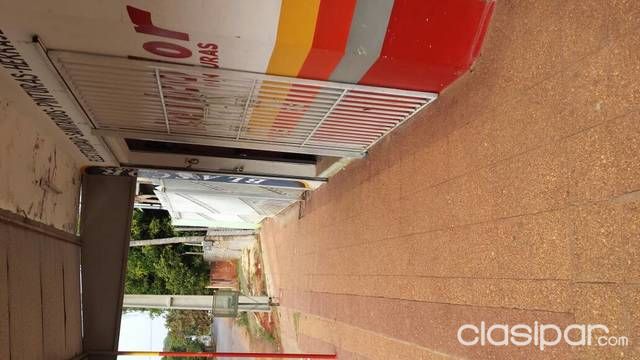 San lorenzo casa con ferreteria funcionando — foto 3
