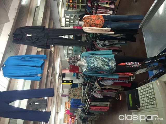2 Locales comerciales en el abasto — foto 2