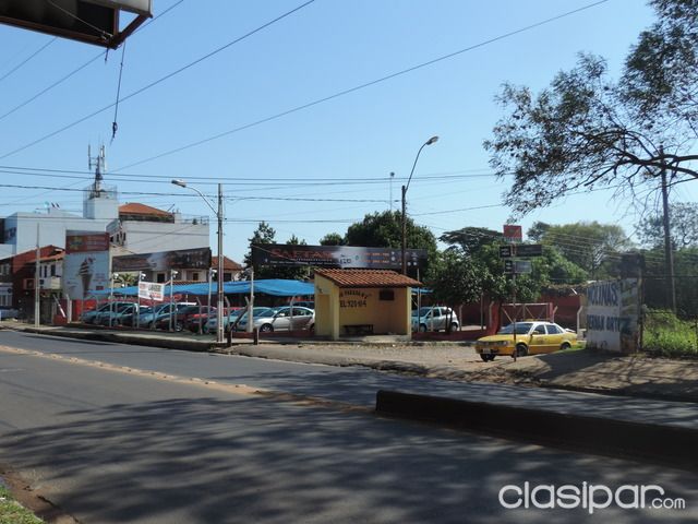 VENDO EN EL CENTRO DE LAMBARE sobre AVDA. FRENTE A LA COOPERATIVA — foto 3