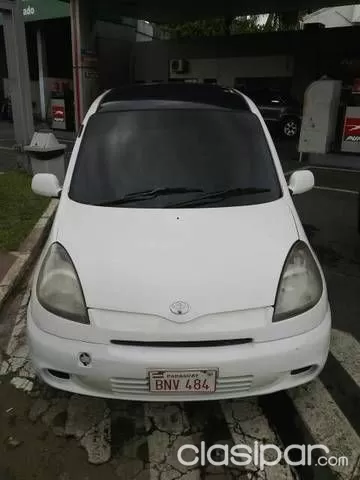 Toyota Funcargo Año 2001 - foto 2