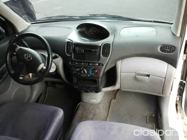 Toyota Funcargo Año 2001 — foto 5
