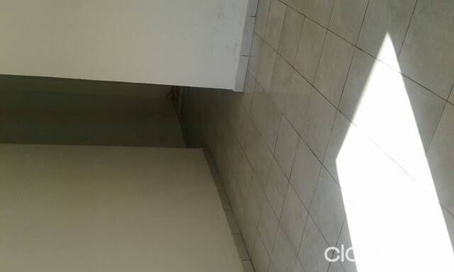 Alquiló un amplio salón — foto 2