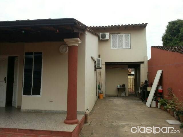VENDO CHALET EN ASUNCIÓN A 200MTRS DE MADAME — foto 3