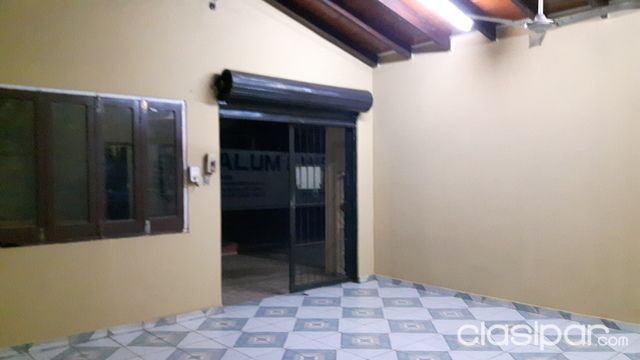 Amplio salon comercial en Barrio Pablo Rojas — foto 3