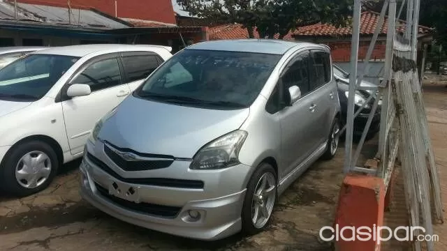 Toyota Ractis Año 2007 — foto 2