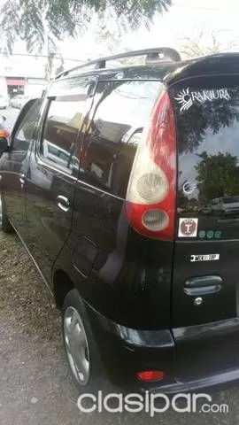 Toyota Funcargo Año 2001 — foto 2