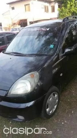 Toyota Funcargo Año 2001 — foto 3