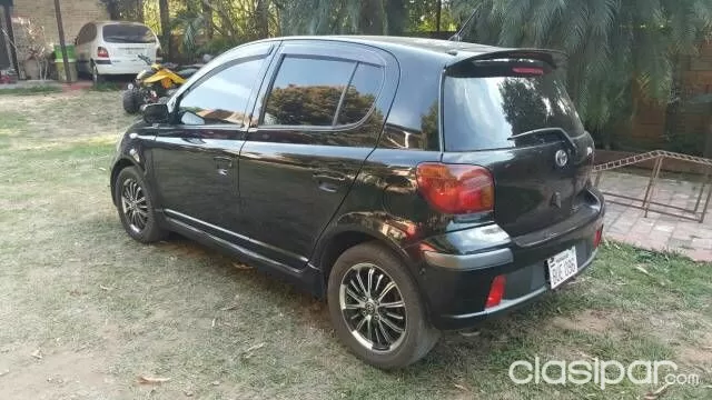 Toyota Vitz 2003 — foto 3