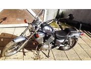 Motocicleta Yamaha 550